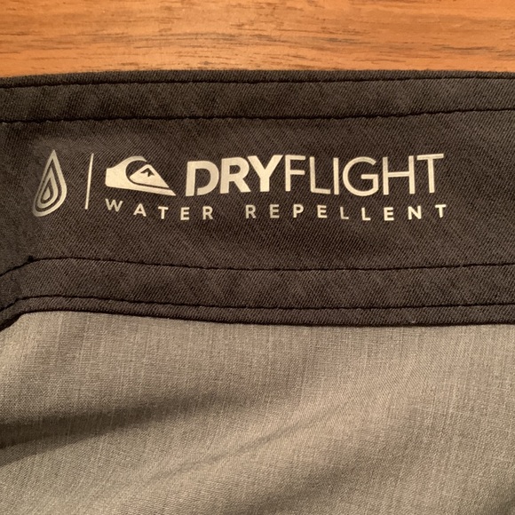 Quicksilver Men’s Board Shorts - Picture 11 of 11